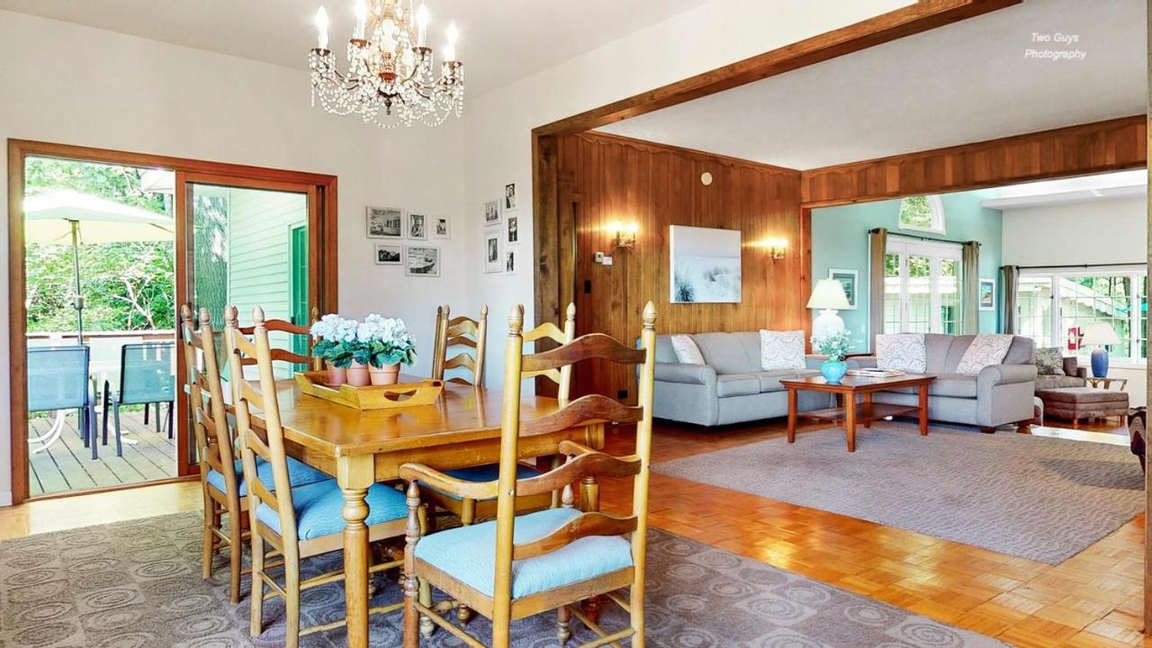 Holiday Hill Resort Saugatuck Extérieur photo