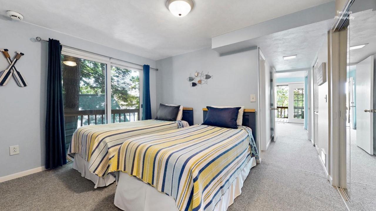 Holiday Hill Resort Saugatuck Extérieur photo